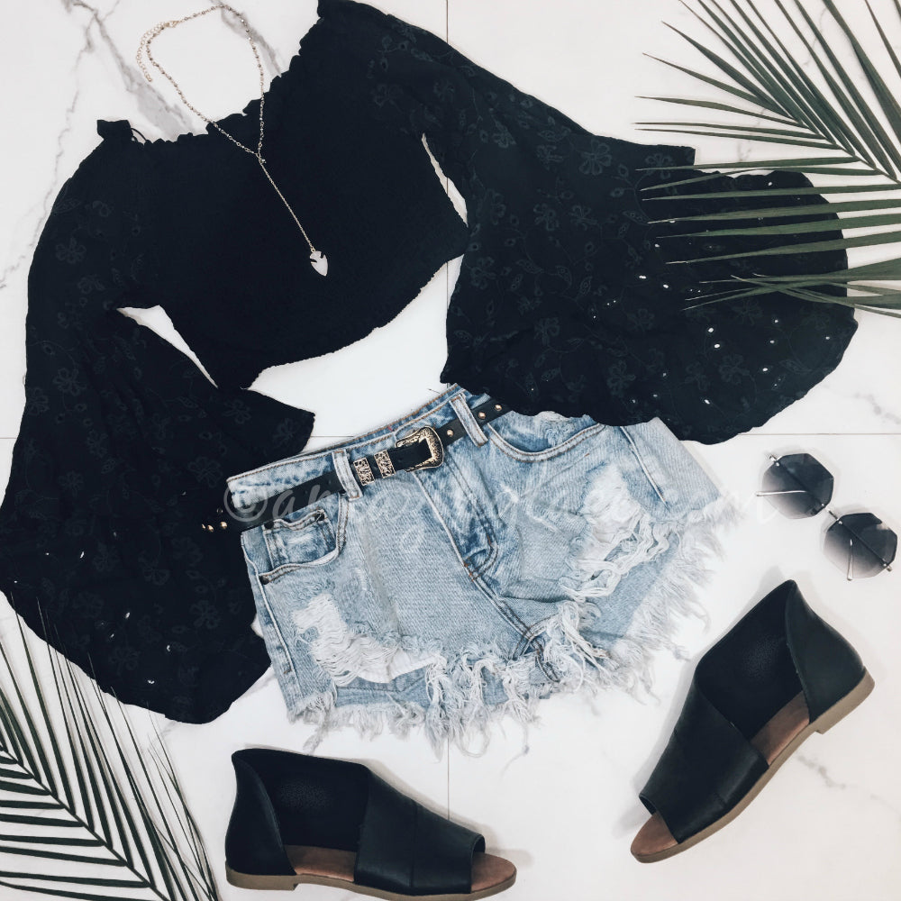 BLACK BELL SLEEVE TOP AND SHORTS OUTFIT