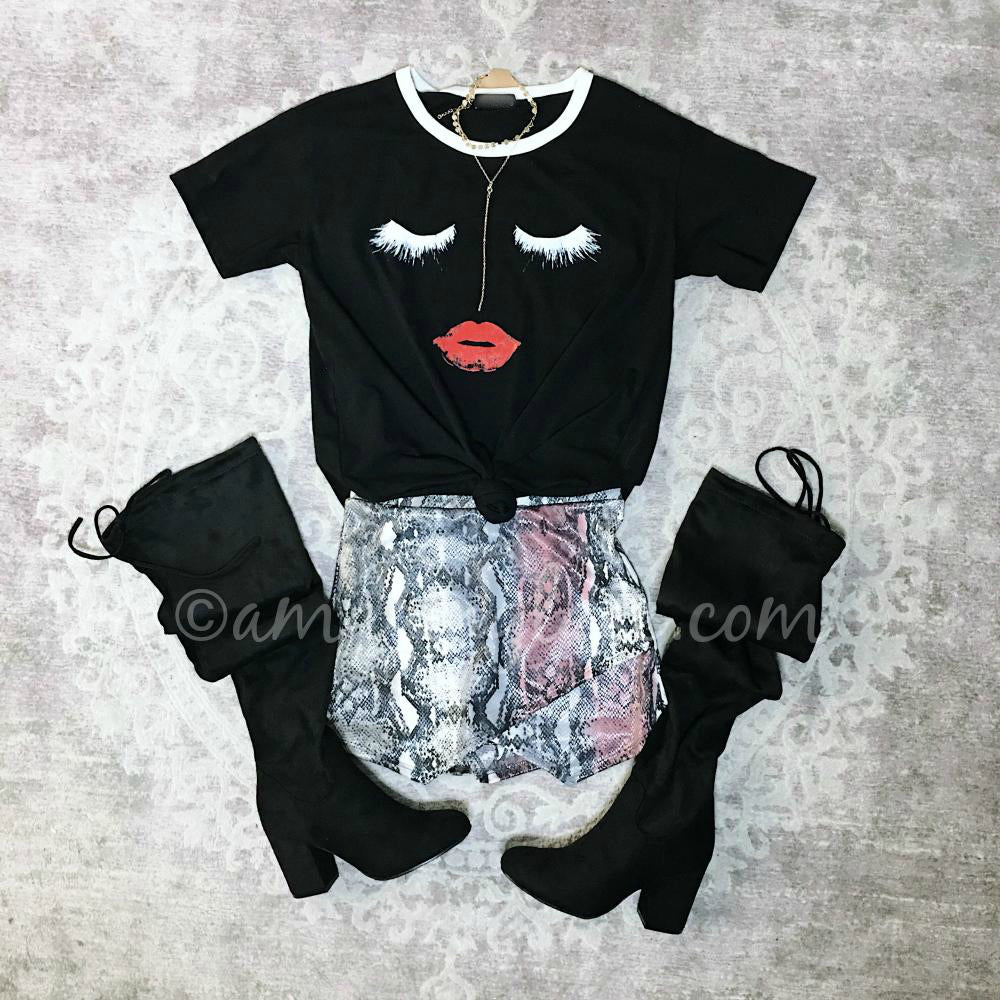 EYELASH AND LIPSTICK TOP AND SNAKE SKORT OUTFIT