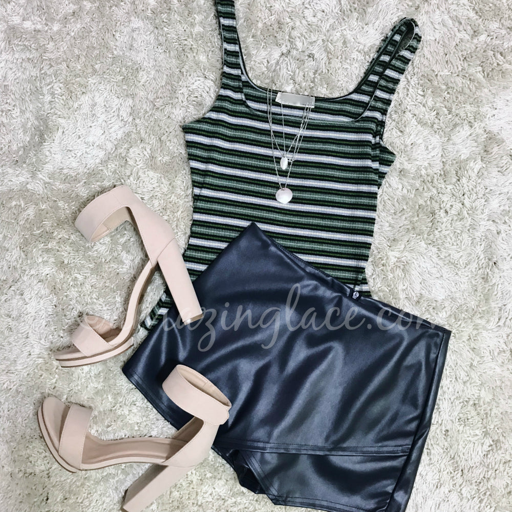 STRIPED BODYSUIT AND NAVY SKORT OUTFIT