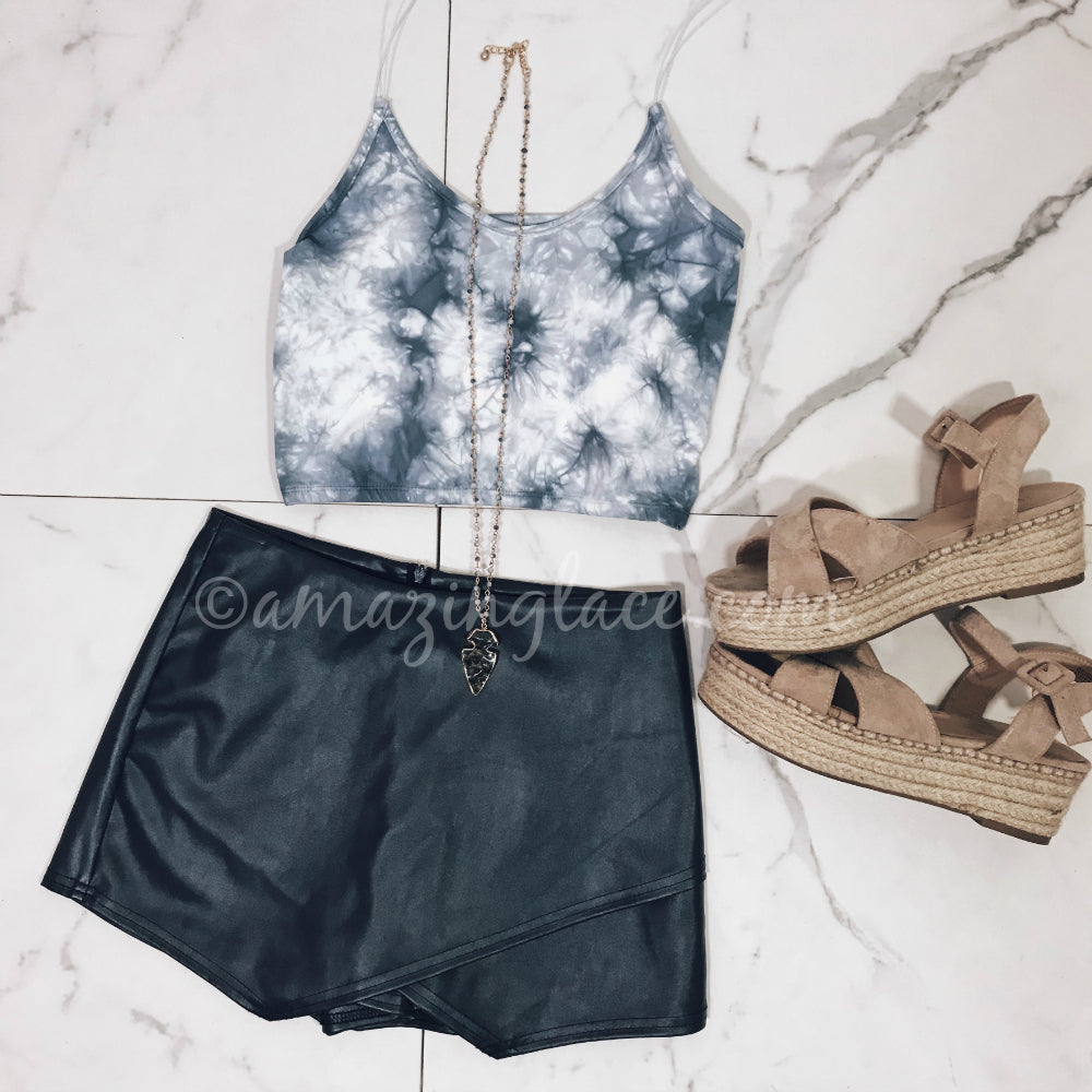 TIE DYE TOP AND NAVY SKORT OUTFIT