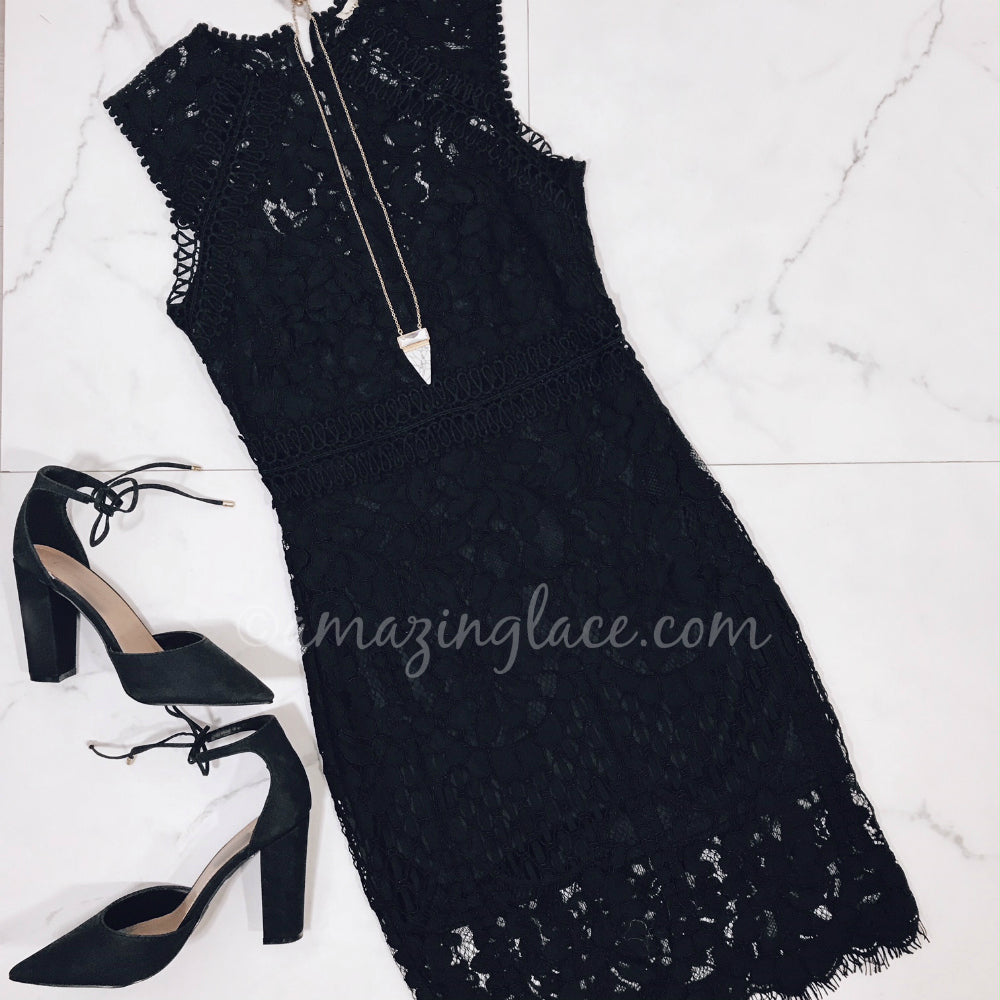 BLACK LACE DRESS AND HEELS OUTFIT