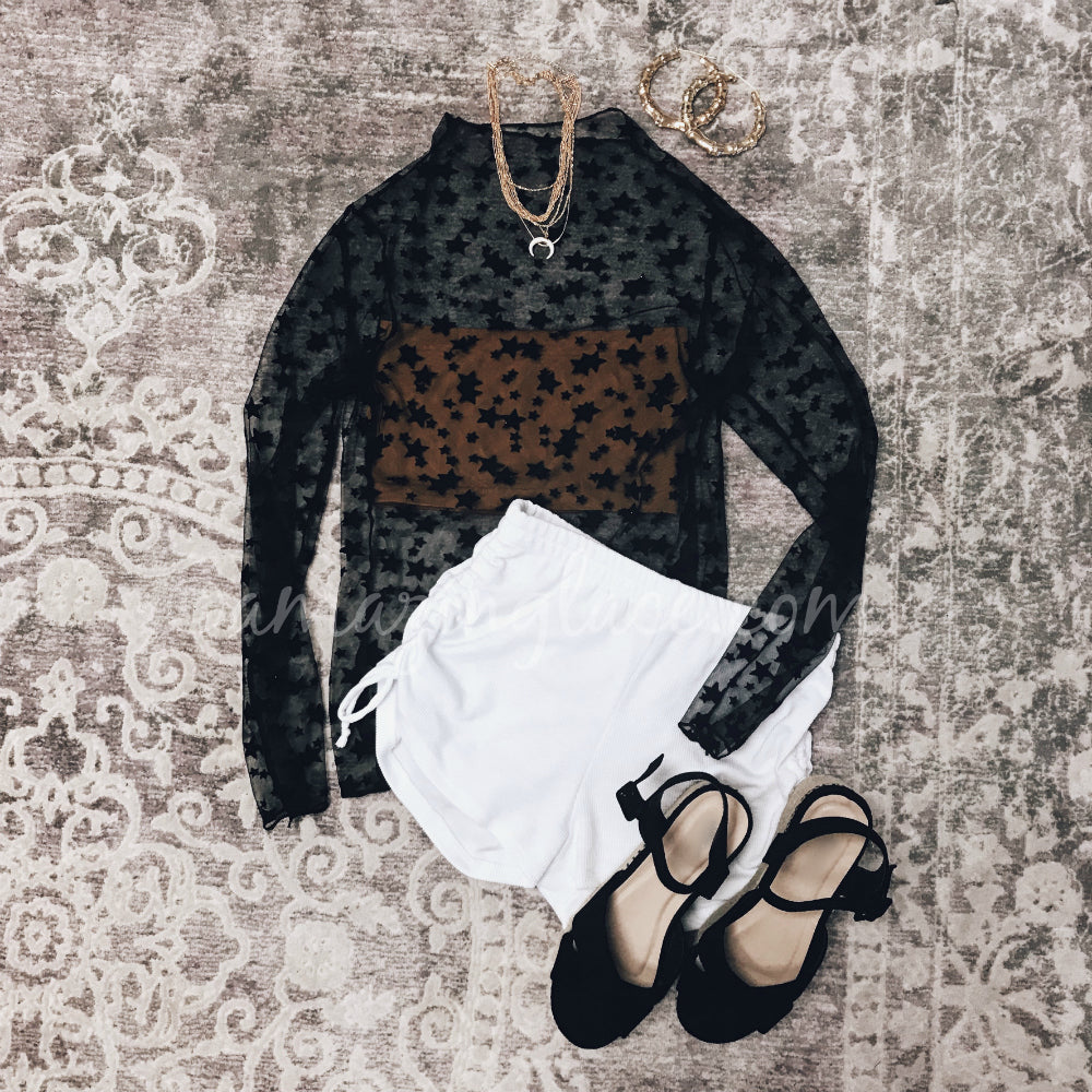 STAR TOP WITH BANDEAU AND SHORTS OUTFIT