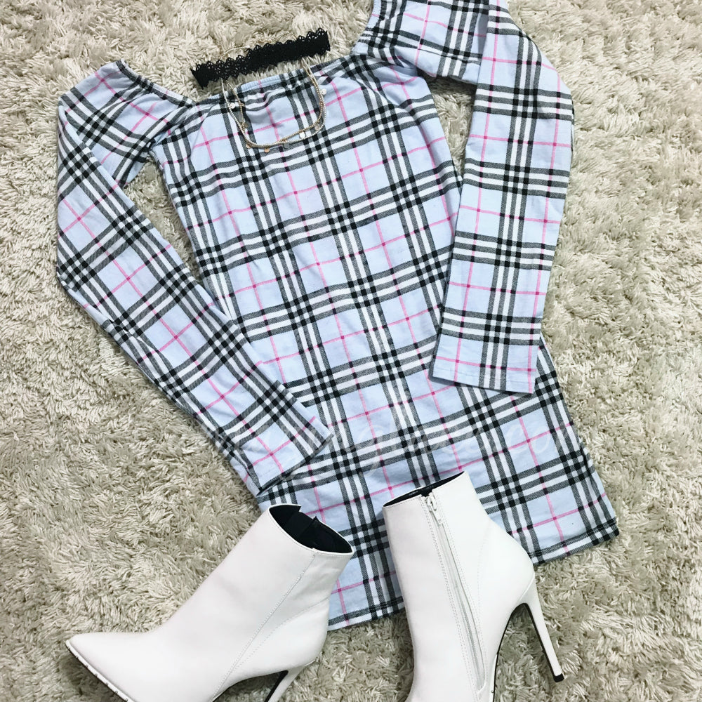 BLUE PLAID DRESS AND WHITE BOOTIES OUTFIT