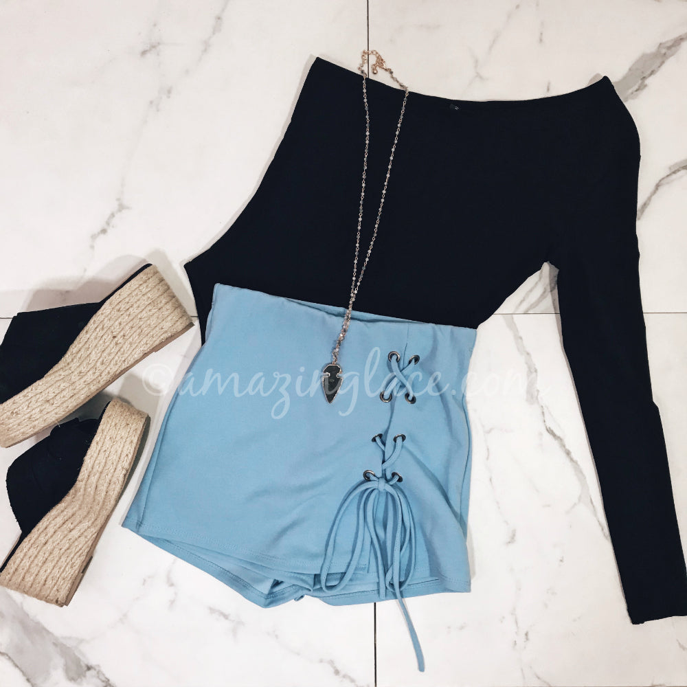 ONE SHOULDER BODYSUIT AND BLUE SKORT OUTFIT