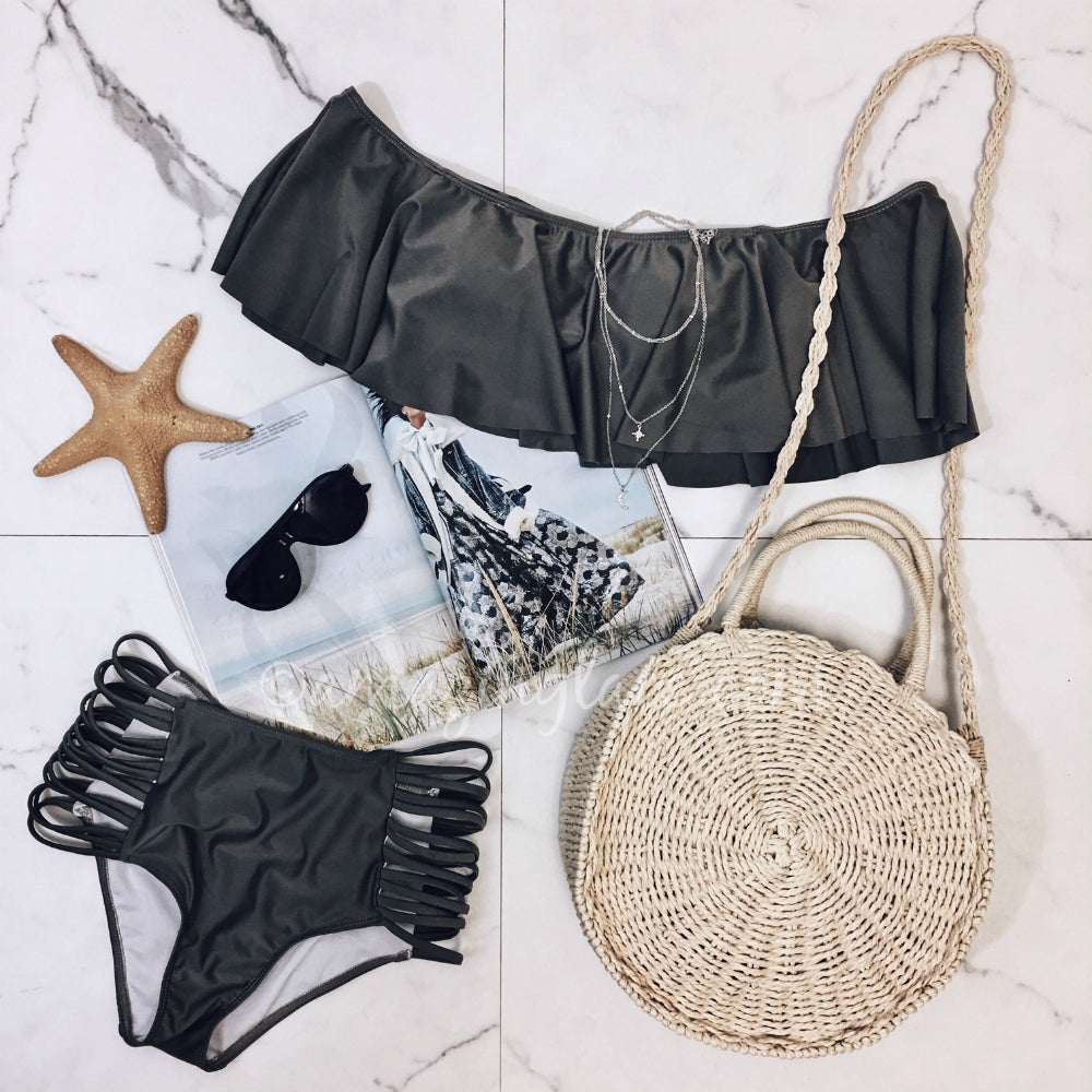 GRAY BIKINI AND BEACH BAG OUTFIT