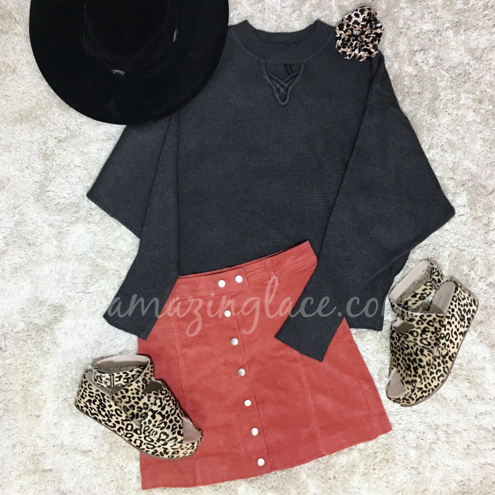 GRAY SWEATER AND RUST SKIRT WITH LEOPARD SHOES OUTFIT