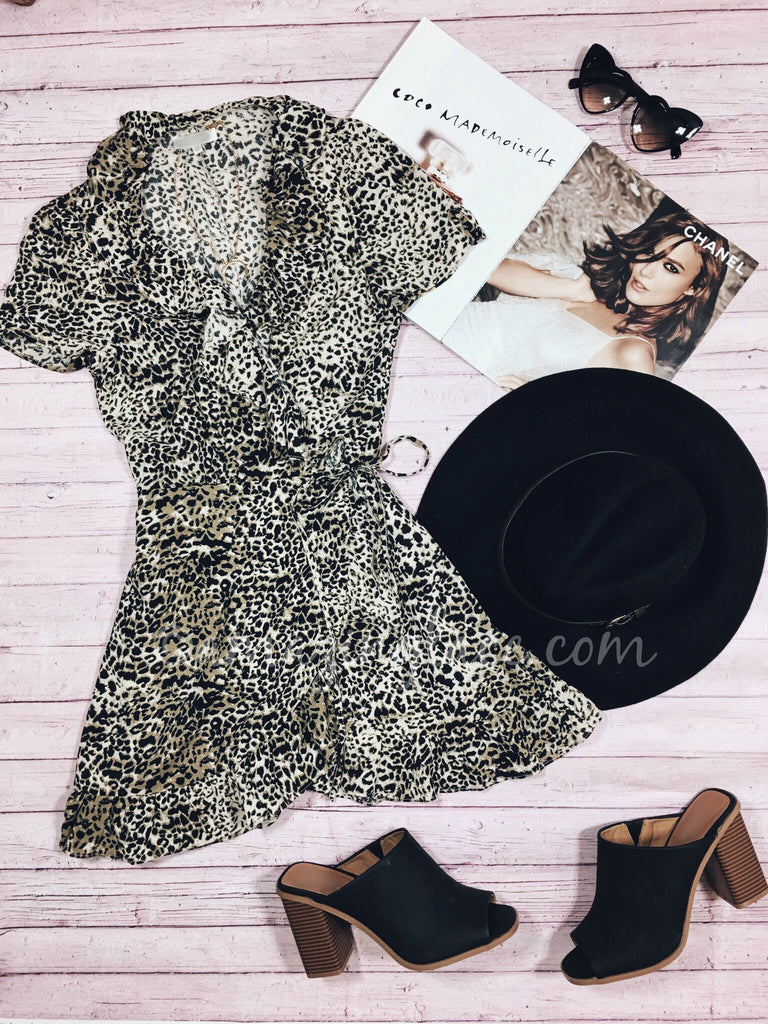 LEOPARD DRESS AND BLACK MULES OUTFIT
