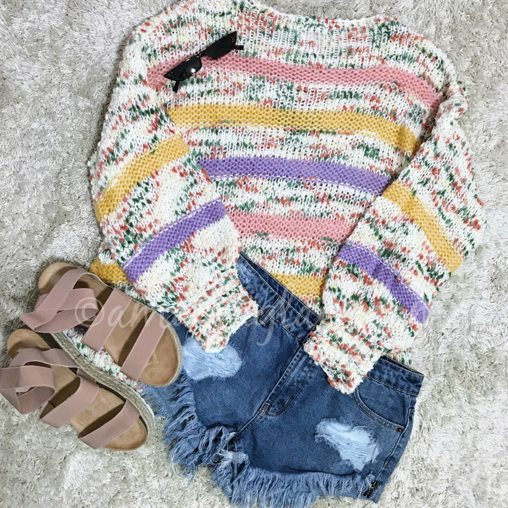MULTICOLOR YARN SWEATER AND SHORTS OUTFIT