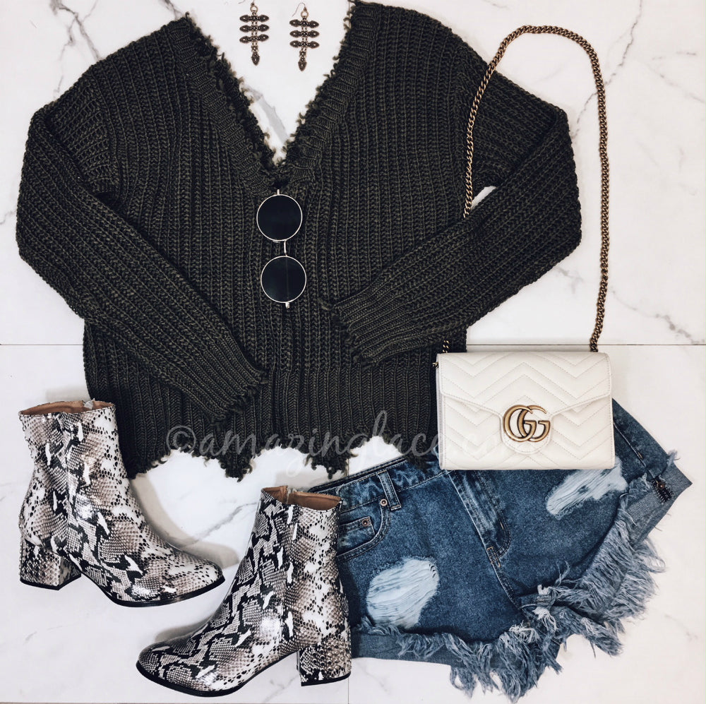 OLIVE DEEP V-NECK SWEATER AND DENIM SHORTS OUTFIT