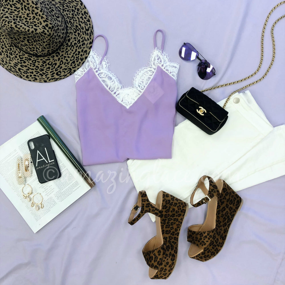 LAVENDER LACE TOP AND LEOPARD PLATFORM SANDALS OUTFIT