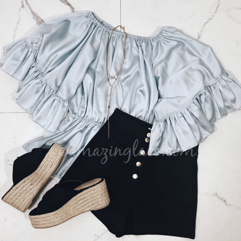BELL SLEEVE TOP AND SHORTS OUTFIT