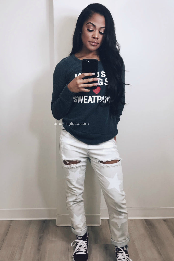 STAR DENIM AND CHASER SWEATER OUTFIT