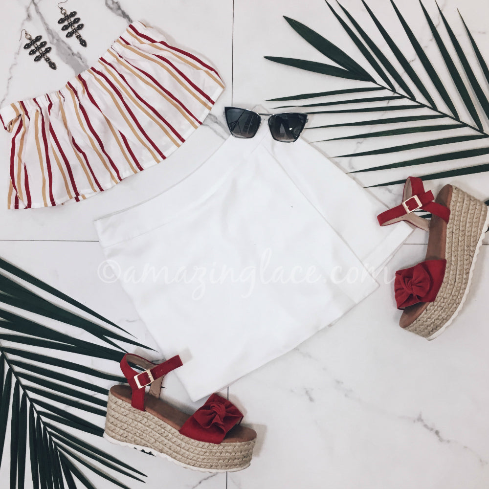 STRIPED TOP AND WHITE SKORT OUTFIT