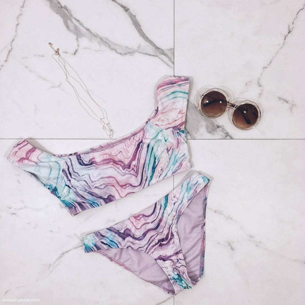 COLORFUL BIKINI OUTFIT