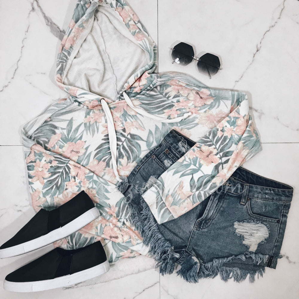 HAWAII HOODIE WITH SHORTS OUTFIT