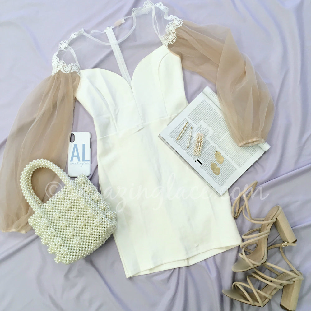 WHITE PUFF SLEEVE DRESS AND PEARL PURSE OUTFIT