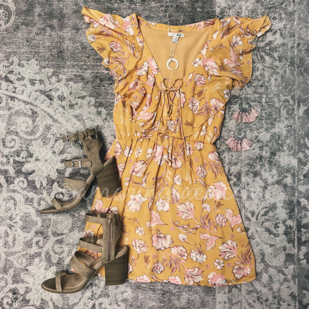 AMUSE SOCIETY FLORAL DRESS AND HEELS OUTFIT