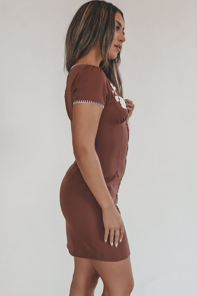 Pairs Well With Wine Brown Embroidered Floral Short Sleeve Dress XS Pairs Well With Wine Brown Embroidered Floral Short Sleeve Dress XS