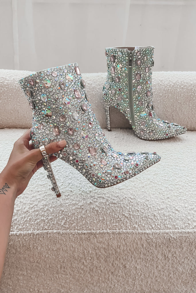 Navesa Faux Leather Ribbed Sock Detailed Diamante Lace Boots