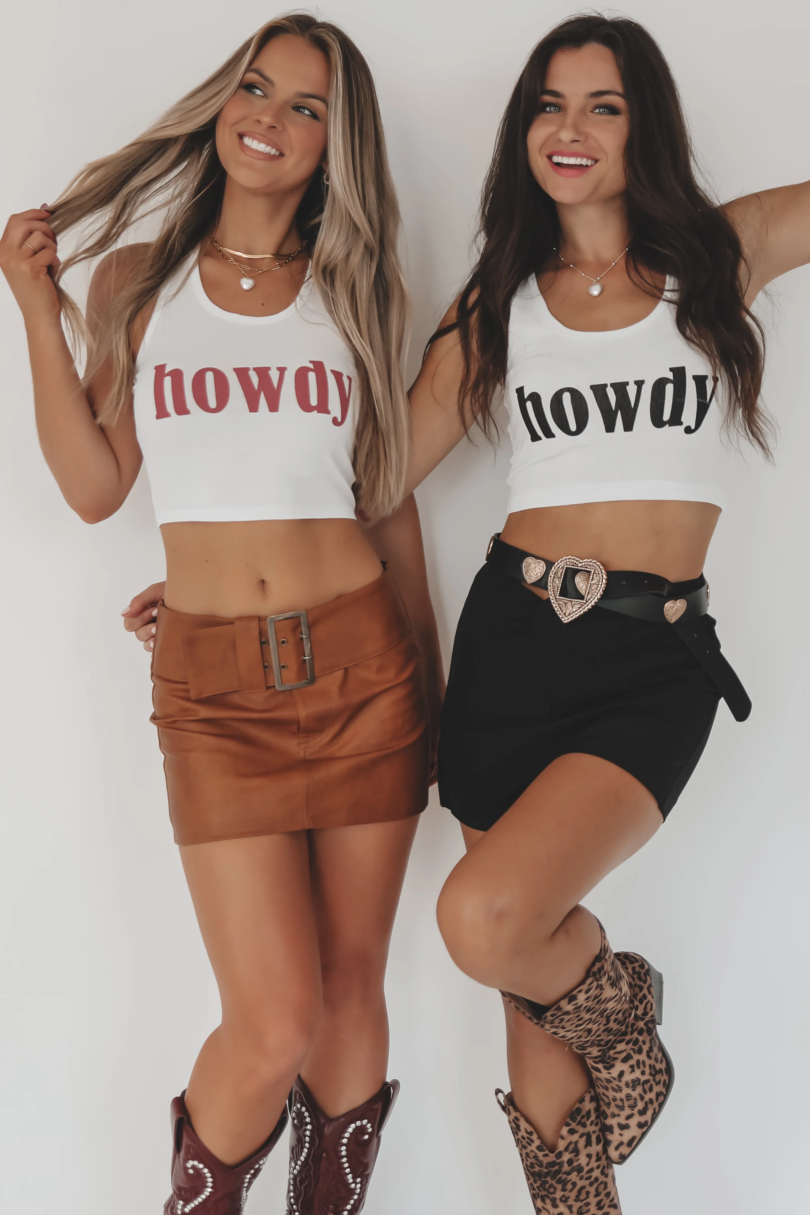 Howdy Fitted Cropped Rodeo Tank Top – Amazing Lace